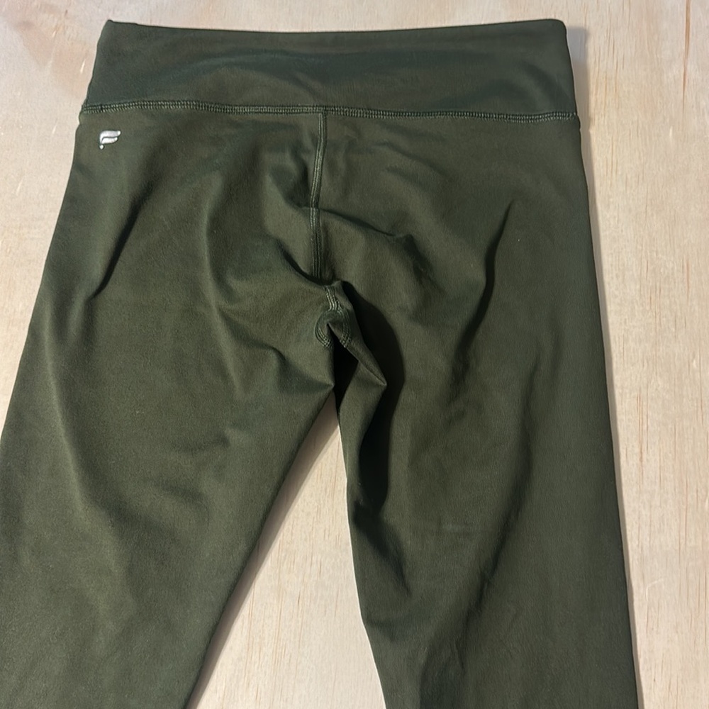 Fabletics Capri Low Rise Legging - Picture 2 of 5